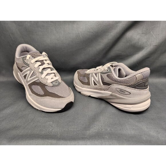 New Balance Boys Sneakers FuelCell 990v6 PC990GL6 Grey White Size 12 NEW NO BOX! - Picture 1 of 13